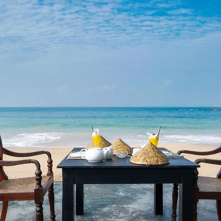 Blue Parrot Beach Villa Ambalangoda  Exteriör bild