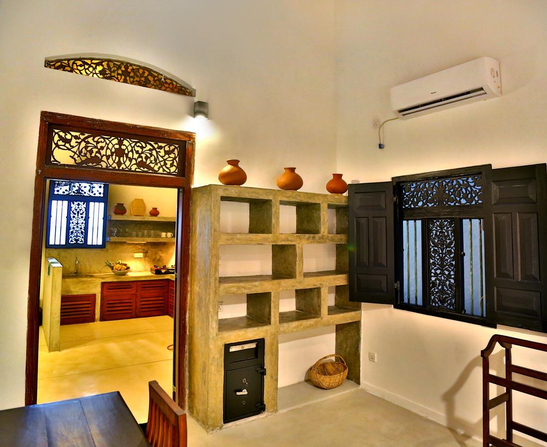 Blue Parrot Beach Villa Ambalangoda  Exteriör bild